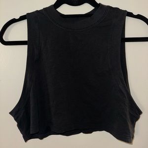 Lululemon crop top